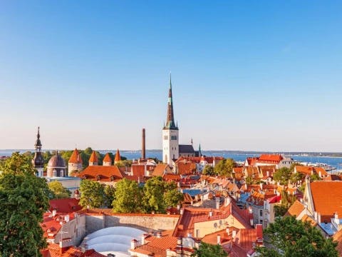 the-baltic-capitals-by-bike-vilnius-riga-and-tallinn-in-group