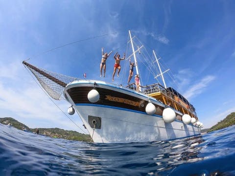multi-activity-cruise-among-the-dalmatian-islands