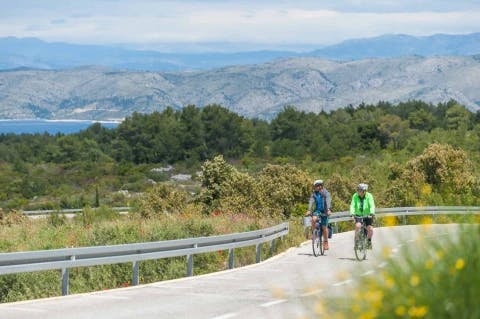 the-islands-of-southern-dalmatia-by-bike-and-yacht