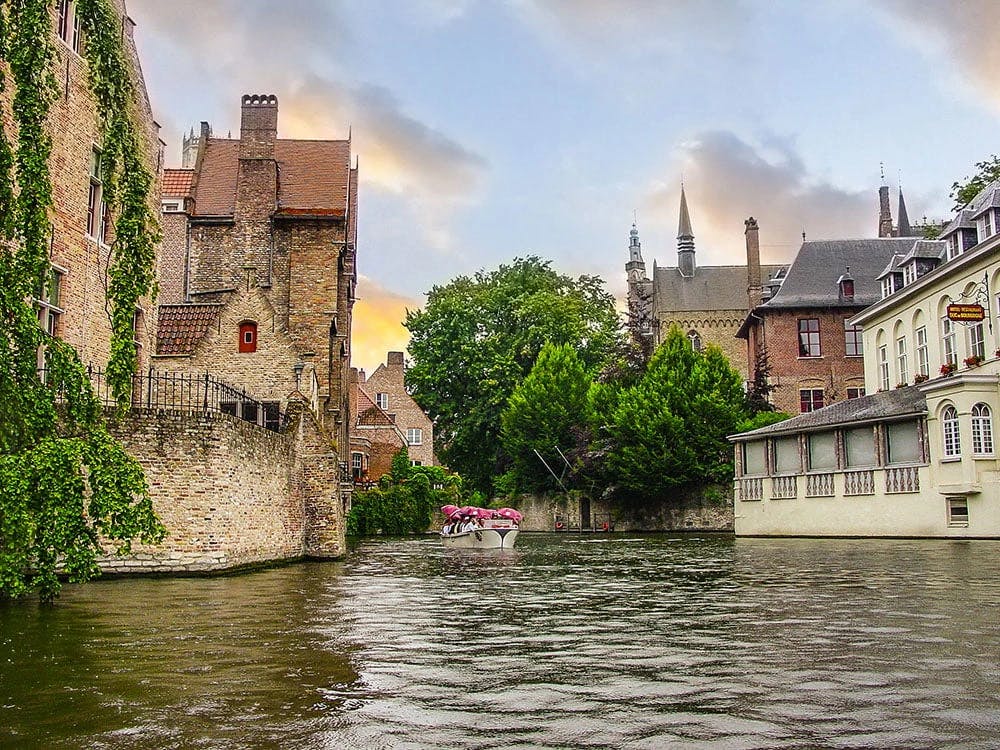 belgium-by-bike-and-boat-from-brussels-to-bruges